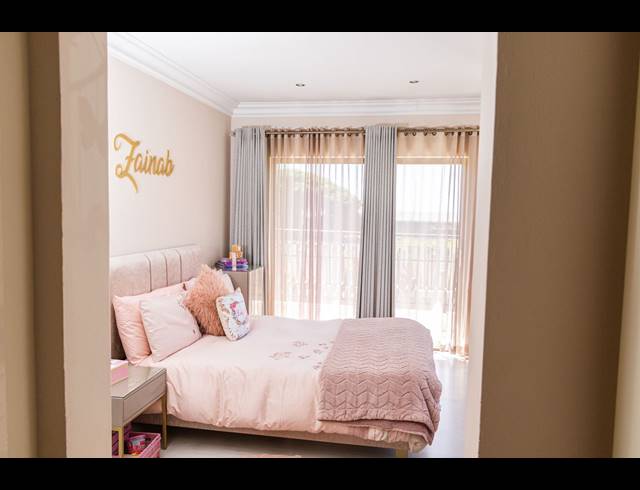 4 BEDROOM DUPLEX FOR SALE IN WESTVILLE